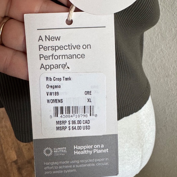 NWT Vuori Rib Crop Tank Ribbed Oregano Strappy Women's Size XL A - Picture 4 of 7